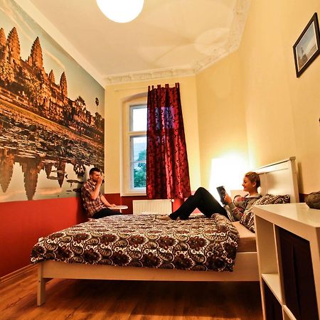 Poco Loco Hostel พอซนาน ภายนอก รูปภาพ