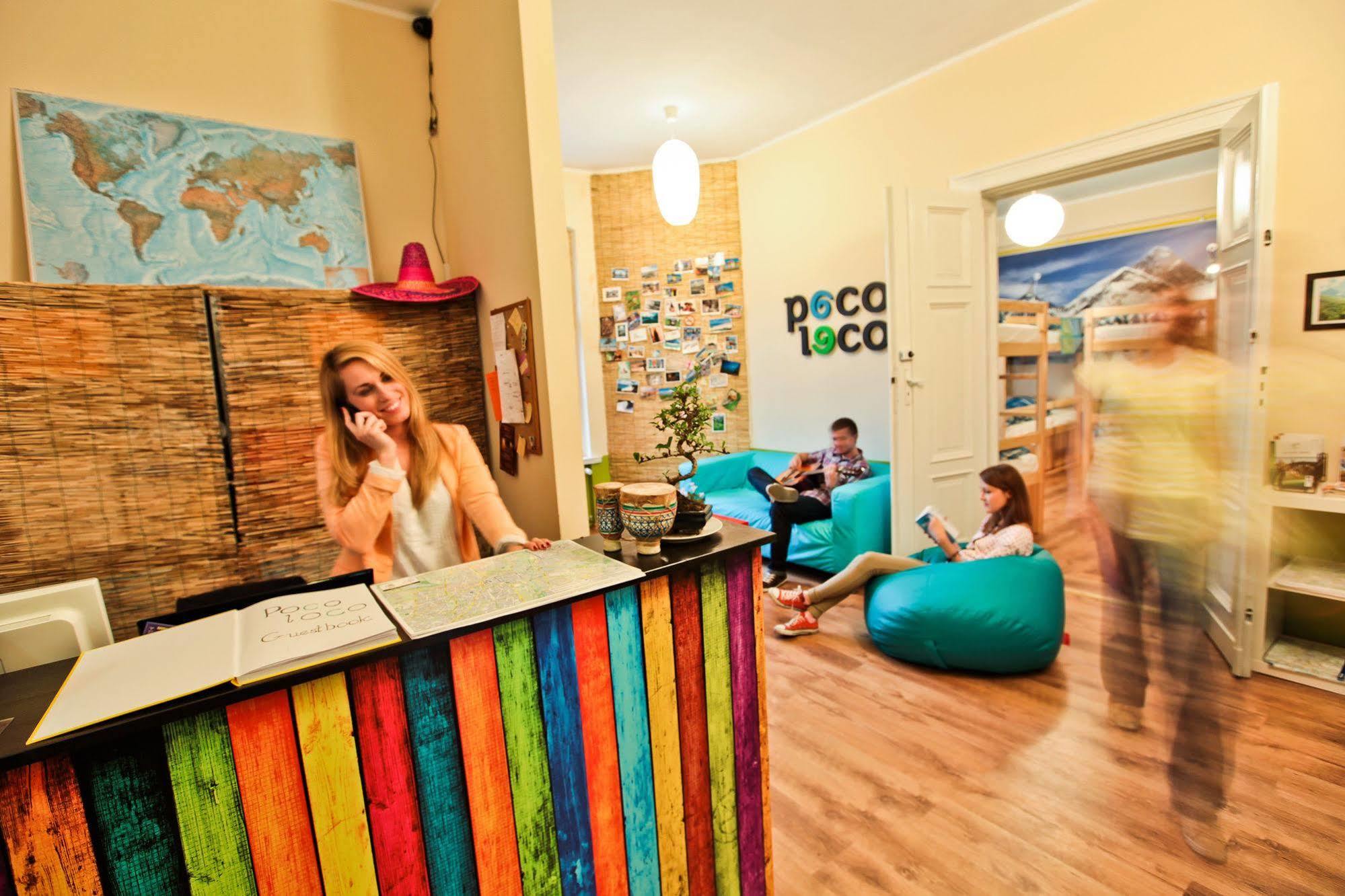 Poco Loco Hostel พอซนาน ภายนอก รูปภาพ