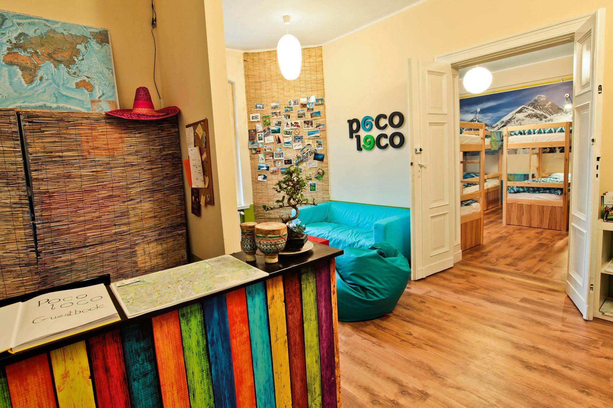 Poco Loco Hostel พอซนาน ภายนอก รูปภาพ