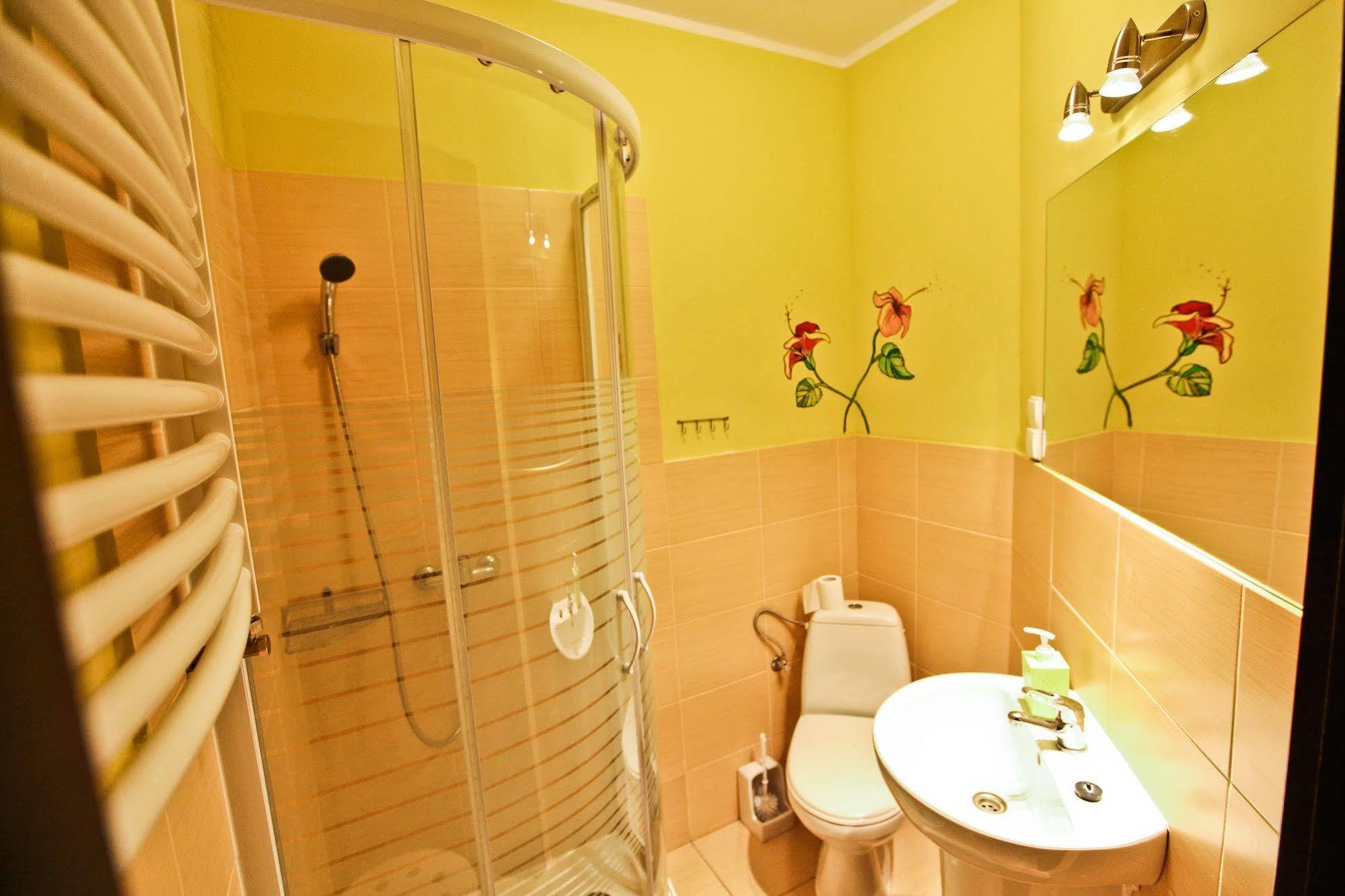 Poco Loco Hostel พอซนาน ภายนอก รูปภาพ