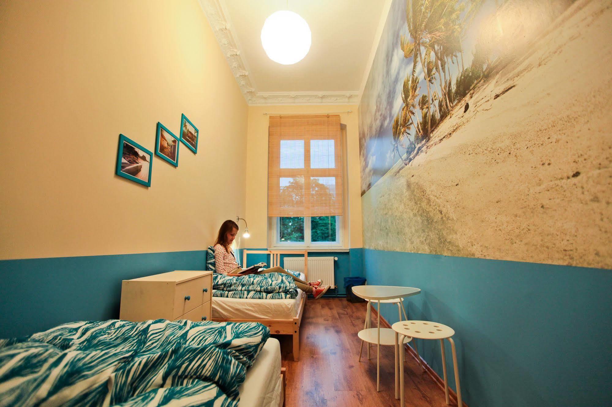 Poco Loco Hostel พอซนาน ภายนอก รูปภาพ
