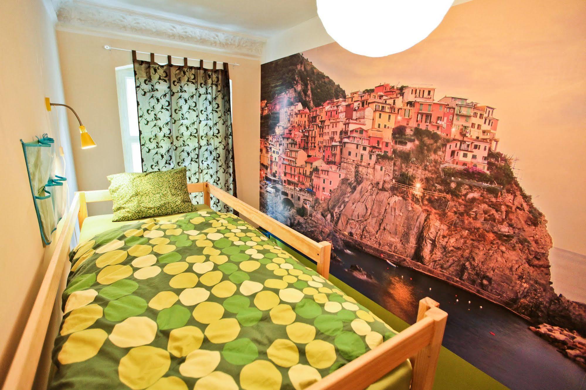 Poco Loco Hostel พอซนาน ภายนอก รูปภาพ