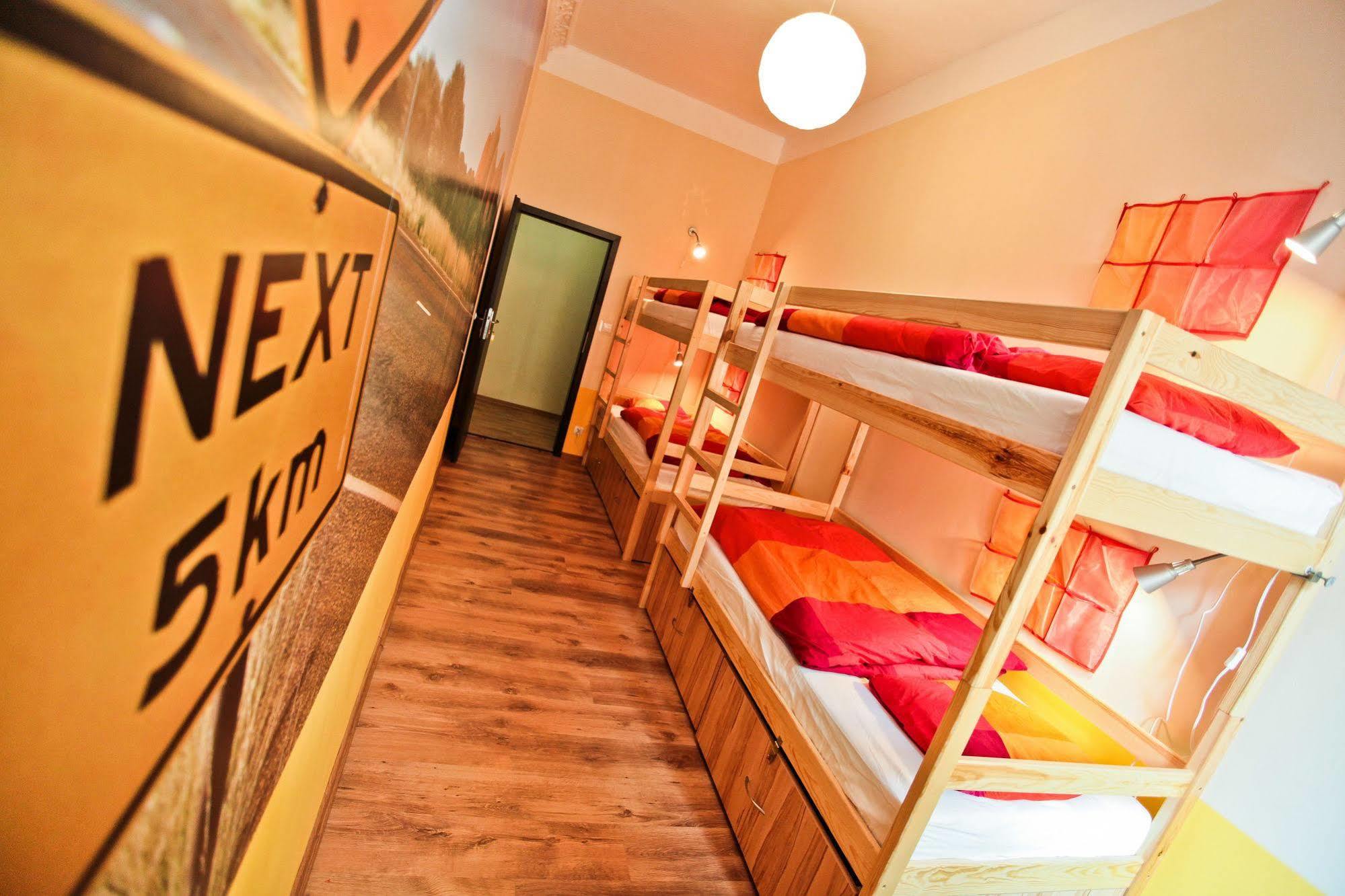 Poco Loco Hostel พอซนาน ภายนอก รูปภาพ